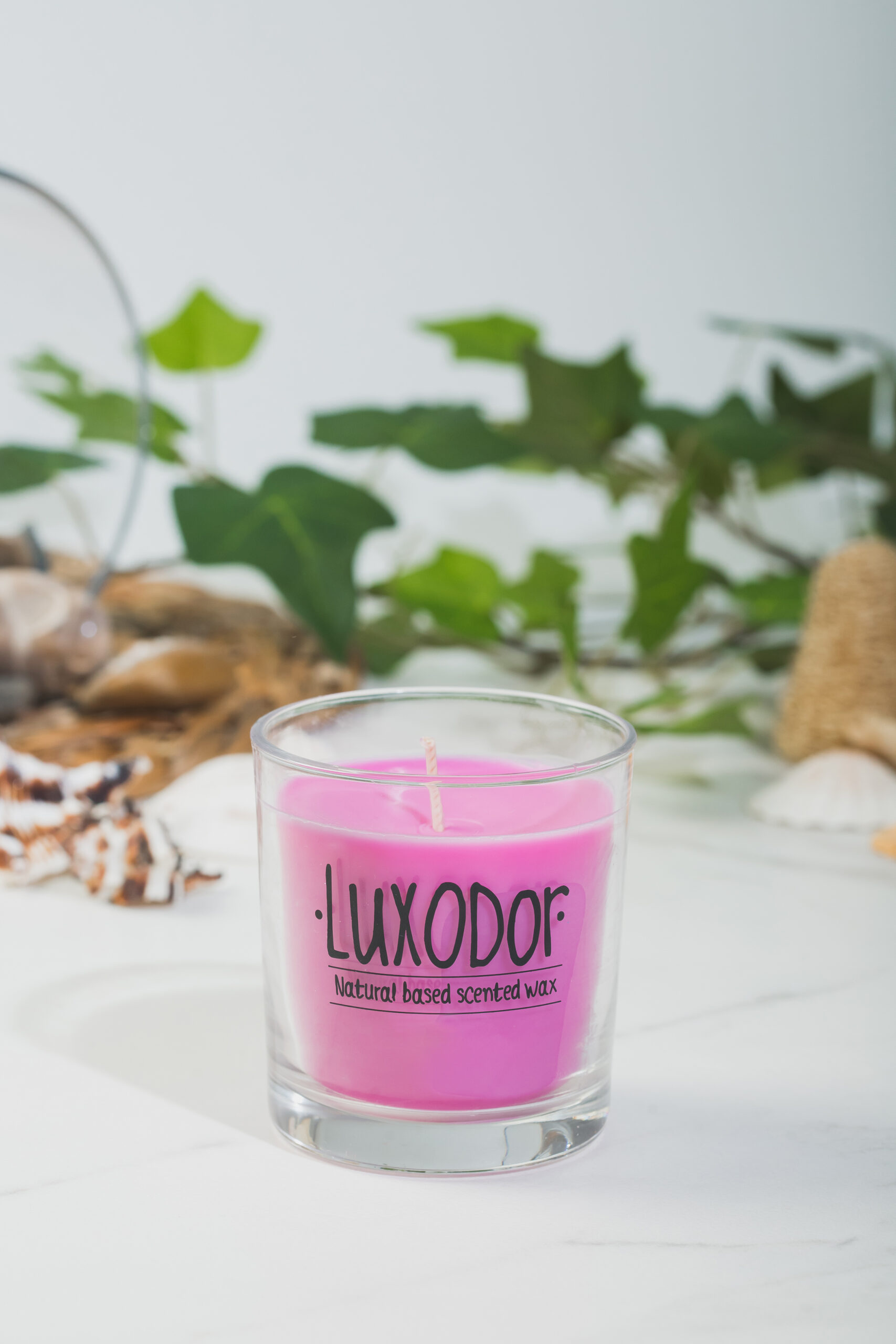 4K5A0288 ΦΥΤΙΚΟ ΑΡΩΜΑΤΙΚΟ ΚΕΡΙ ΚΟΚΟΦΟΙΝΙΚΑ 165gr ΤΗΣ ΣΕΙΡΑΣ COCTAIL ME ΑΡΩΜΑ LUX ROMANCE ΔΙΑΡΚΕΙΑΣ ΚΑΥΣΕΩΣ 48 ΩΡΩΝ - Image 1